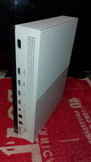 Xbox One S Blanca