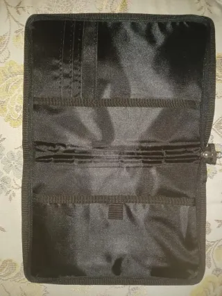 Porta oggetti in nylon nero
