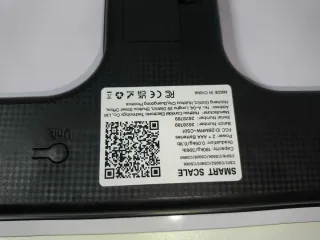 Báscula inteligente blanca