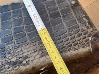 Valigetta vintage effetto coccodrillo