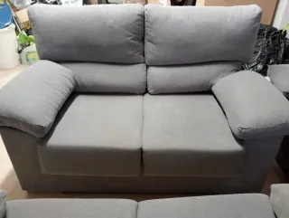 3x sofas( 2x 150cm 1x180cm) Todo el conjunto 300eu