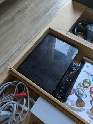 Nintendo Wii Mario Kart Pack Console