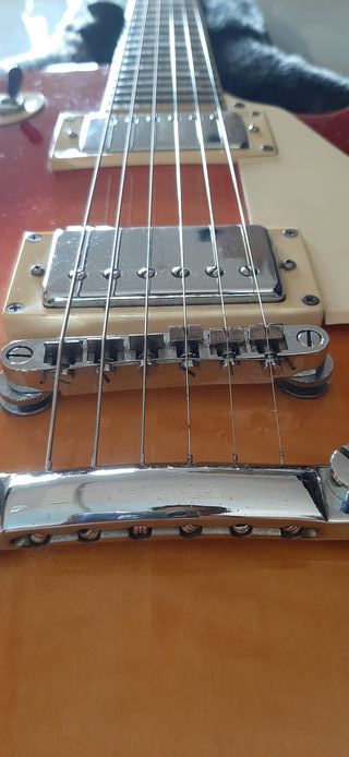 Epiphone Les Paul Guitarra + Estuche