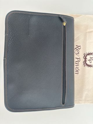 Funda Portátil Cuero Rey Pavón Negra/Beige