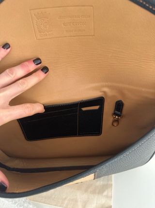 Funda Portátil Cuero Rey Pavón Negra/Beige