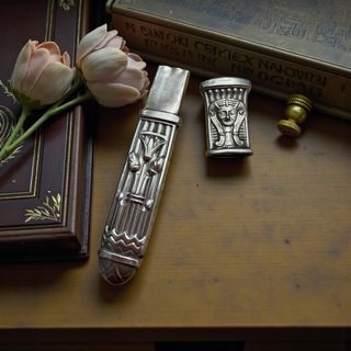 Antico porta aghi argento Art Déco Egittologia