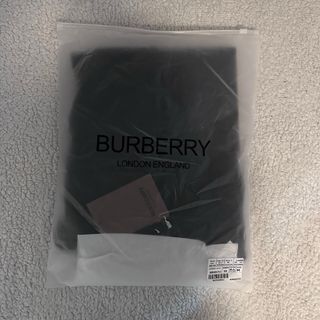 Casaco Burberry Preto com Capuz