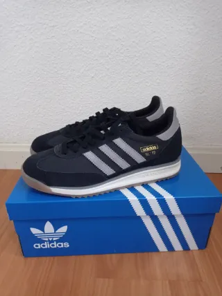 Zapatillas Adidas SL 72 Negras y Plateadas