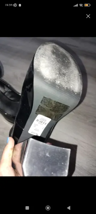 Tacones negros plataforma y pulsera