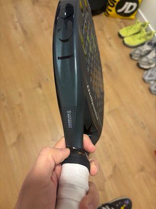 Pala de pádel Bullpadel ICON