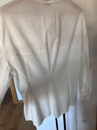 Camisa BIMBA Y LOLA entallada blanca talla M.