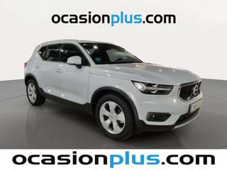 Volvo XC40 D3 Momentum Pro Auto 110 kW (150 CV)