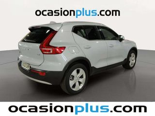 Volvo XC40 D3 Momentum Pro Auto 110 kW (150 CV)