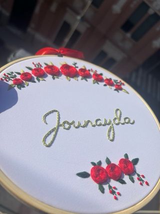 Marco bordado con nombre Journayda