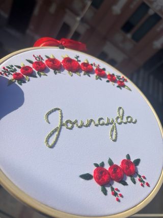 Marco bordado con nombre Journayda