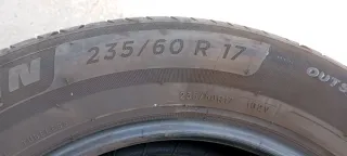 Michelin 235/60 R17 102V Neumático