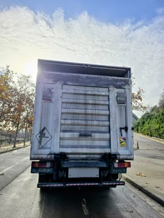 Mercedes-Benz ATEGO 1828 – 2002 en PERFECTO ESTADO