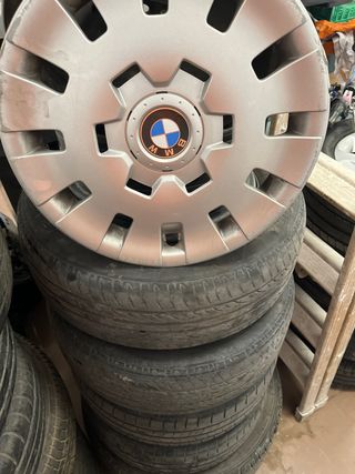 llantas de hierro con neumaticos  BMW 195/60/15