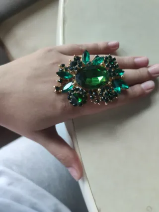 Broche Joya Verde y Dorado