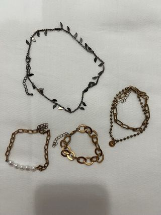 Lote 3 pulseras doradas y colgante