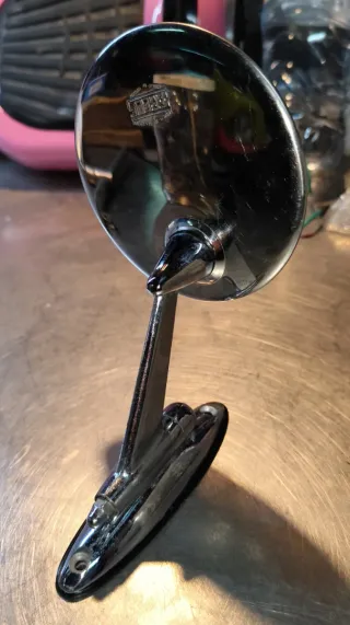 Retrovisor clásico cromado para autos históricos