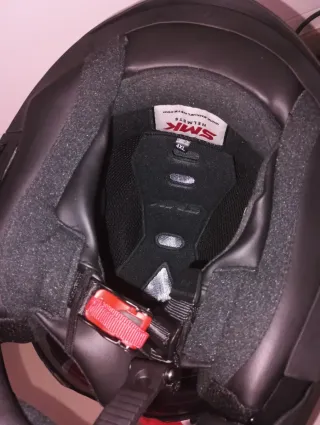 Casco de moto SMK negro