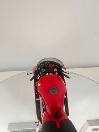 Honda NSR500 "Gun" (Bari Bari Legend) – AUTOart