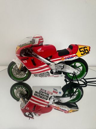 Honda NSR500 "Gun" (Bari Bari Legend) – AUTOart