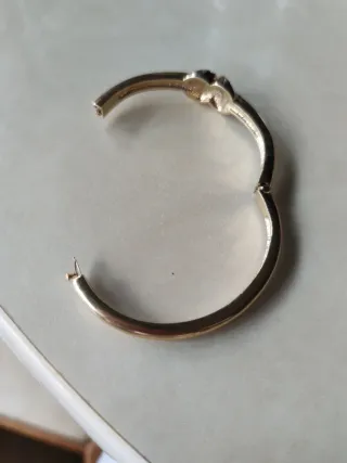 Pulsera dorada con circonitas