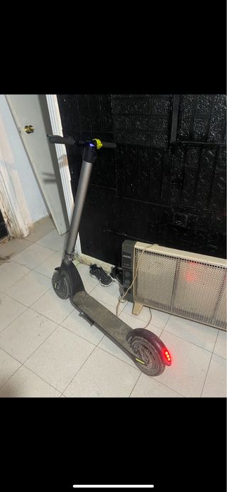 Patinete Eléctrico Gris