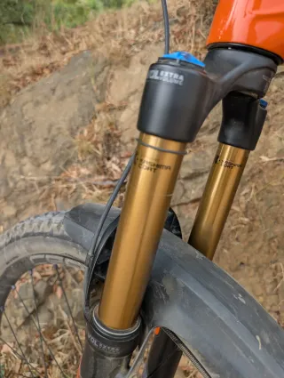 Mondraker Raze Carbon R (taglia M) *Ultimo prezzo*