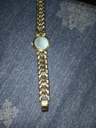 Reloj Lotus Mujer Dorado y Blanco