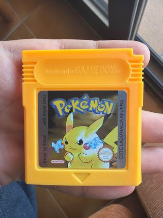 Pokemon Amarillo GameBoy DMG-APSS-ESP