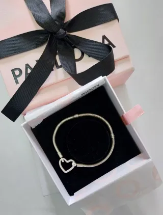 Pulsera Pandora Corazón.