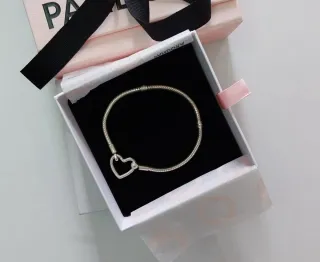 Pulsera Pandora Corazón.