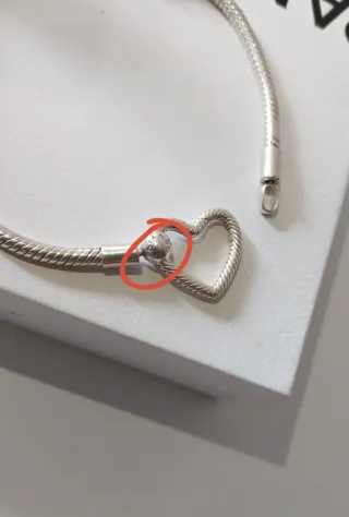 Pulsera Pandora Corazón.