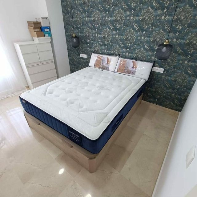 Canapé com colchão para separação de viscoelástica ou líquidos