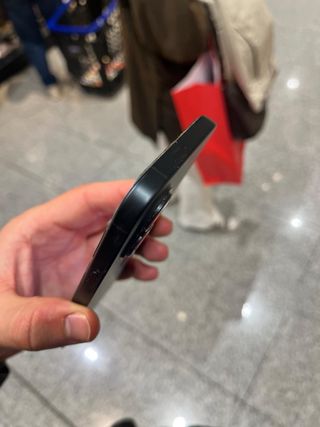 iPhone 16 Space Gray