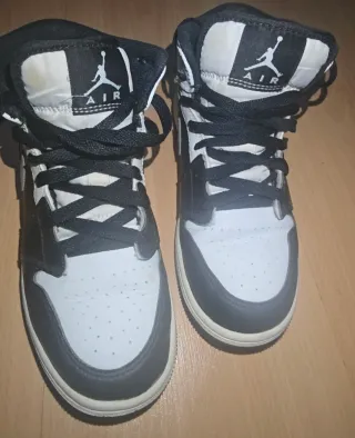 Tenis Nike Air Jordan Negro/Blanco