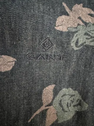 Camisa Hackett vaquera floral azul  y morada