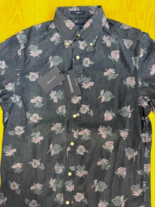 Camisa Hackett vaquera floral azul  y morada
