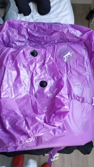 Piscina inflable infantil morada y blanca