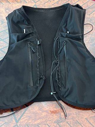 Mochila trail running y dos softflask de 500 ml ca