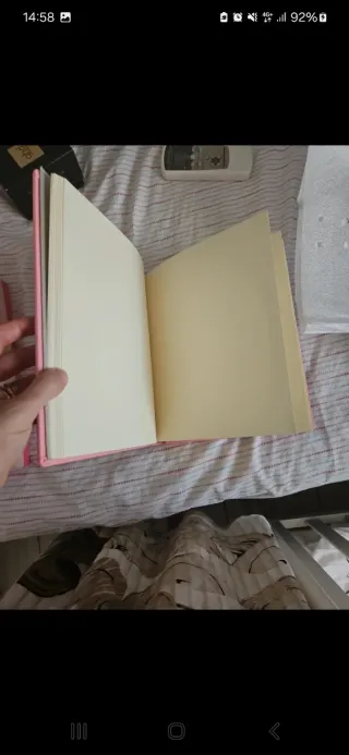 Portafoto rosa con cornice decorata