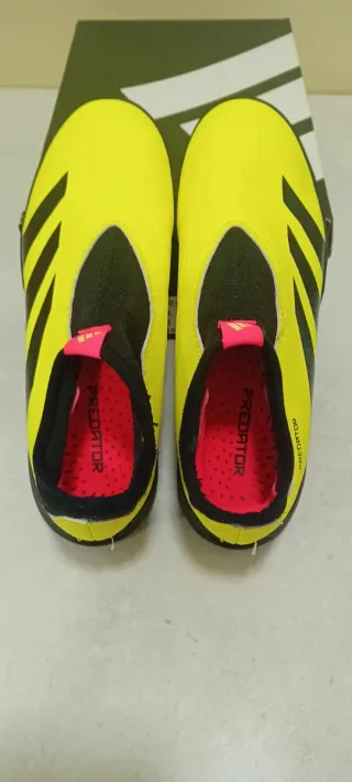 NEGOCIABLE Botas Fútbol Adidas Predator FG/MG 3