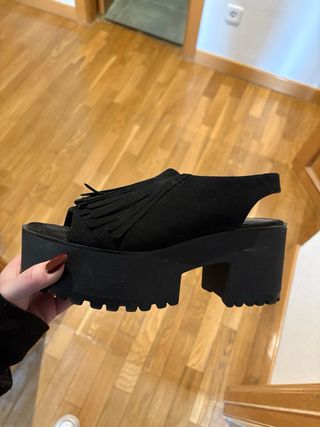 Sandalias negras plataforma