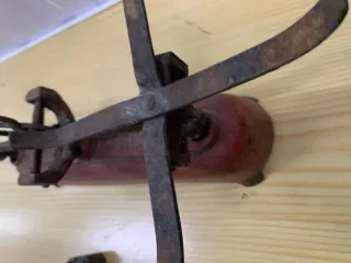 Báscula antigua de pesas