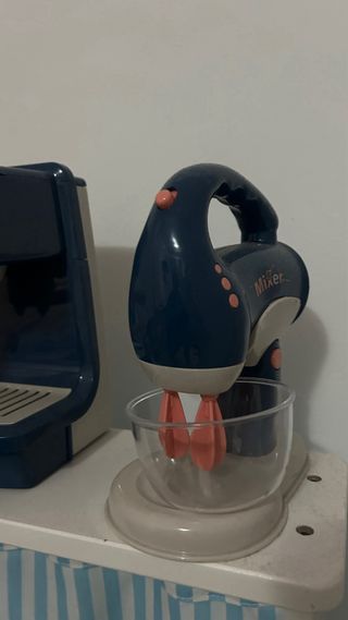 Cocinita de juguete blanca