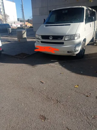 Volkswagen Caravelle 2000