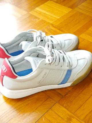 Zapatillas Skechers Blancas y Azules